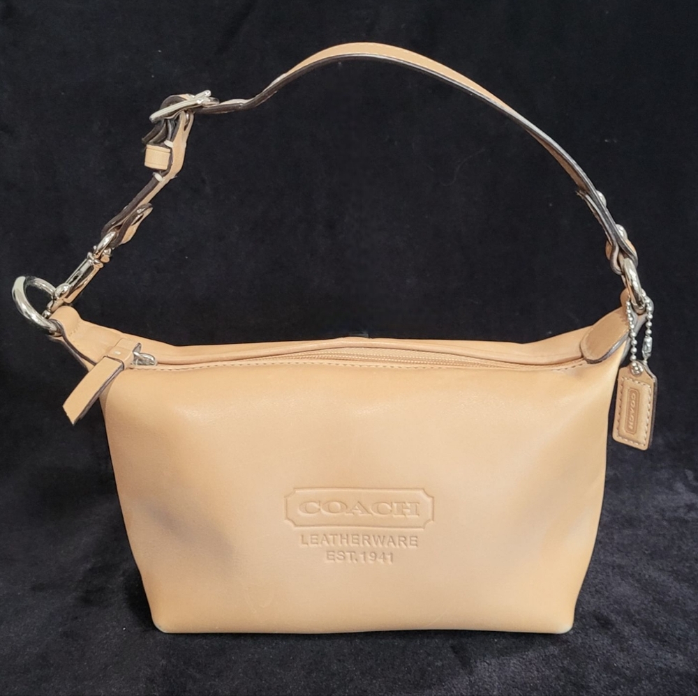 NEW/RARE: Coach Camel/Tan Leatherware Women's Bag